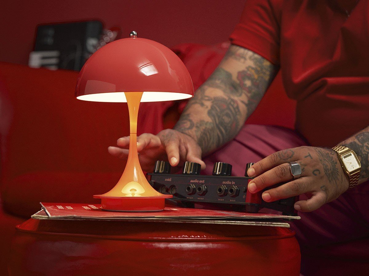 【ルイスポールセン/Louis Poulsen / GOODS】のPanthella 160 Portable V3 / パンテラ 160 ポータブル V3(オペーク) インテリア・キッズ・メンズ・レディースファッション・服の通販 founy(ファニー) 　送料無料　Free Shipping　テーブル　Table, Dining Table　ホーム・キャンプ・アウトドア・お取り寄せ　Home Living / Home & Lifestyle / Camping Gear / Outdoor Camping　家具・インテリア　Home Furniture & Interior. Stylish & Functional Living Spaces　ライト・照明　Lamps & Lighting Fixtures　オペーク・コーラル|ID: prp329100004897439 ipo3291000000036627955