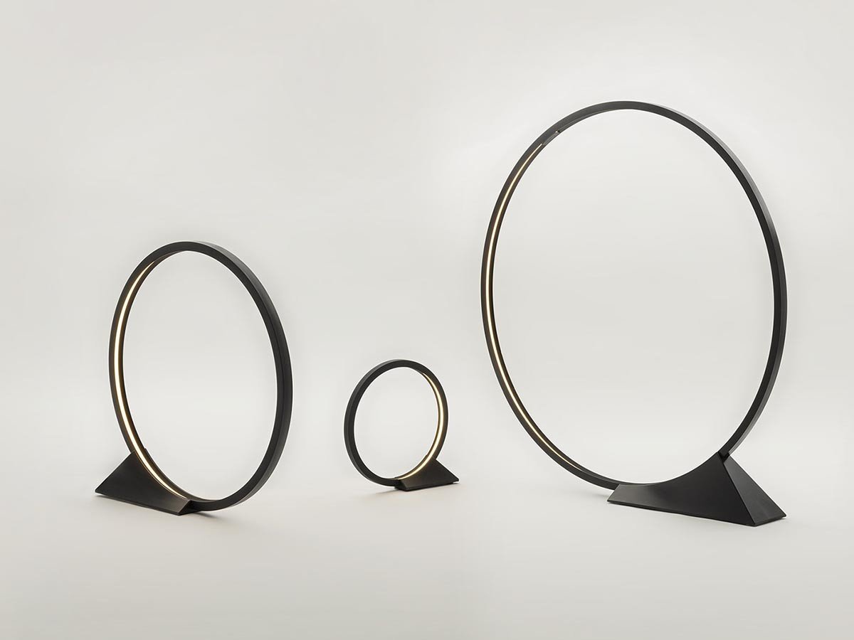 【アルテミデ/Artemide / GOODS】の"O" Floor 90 / オー フロア 90 インテリア・キッズ・メンズ・レディースファッション・服の通販 founy(ファニー) 　送料無料　Free Shipping　ガーデン　Garden, Gardening　バランス　Balance, Style Balance　ホーム・キャンプ・アウトドア・お取り寄せ　Home Living / Home & Lifestyle / Camping Gear / Outdoor Camping　家具・インテリア　Home Furniture & Interior. Stylish & Functional Living Spaces　ライト・照明　Lamps & Lighting Fixtures　フロアランプ・スタンドライト　Floor Lamp / Standing Lamp　本商品は内径90cmサイズ(左)です。|ID: prp329100004897546 ipo3291000000036629553