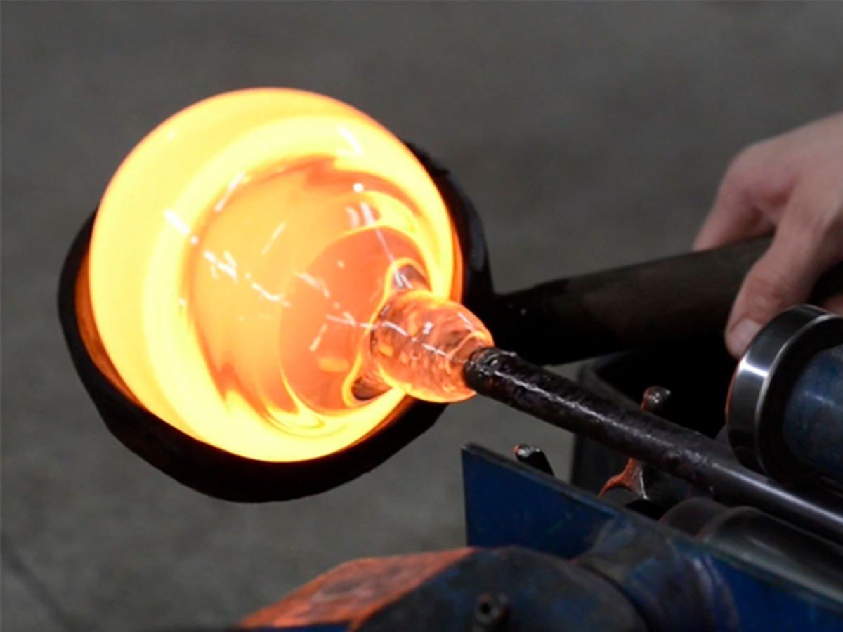 【アンドトラディション/&Tradition / GOODS】のBlown Pendant SW3 / ブロウン ペンダントライト SW3(シルバーリュストル) インテリア・キッズ・メンズ・レディースファッション・服の通販 founy(ファニー) 送料無料 Free Shipping ガラス Glass, Glassware キルト Quilt, Quilted Fabric パターン Pattern, Design Print ワイヤー Wire, Wired Bra ホーム・キャンプ・アウトドア・お取り寄せ Home Living / Home & Lifestyle / Camping Gear / Outdoor Camping 家具・インテリア Home Furniture & Interior. Stylish & Functional Living Spaces ライト・照明 Lamps & Lighting Fixtures ペンダントライト・吊り下げ照明 Pendant Light / Hanging Light Fixture 製造工程|ID: prp329100004897568 ipo3291000000036629813