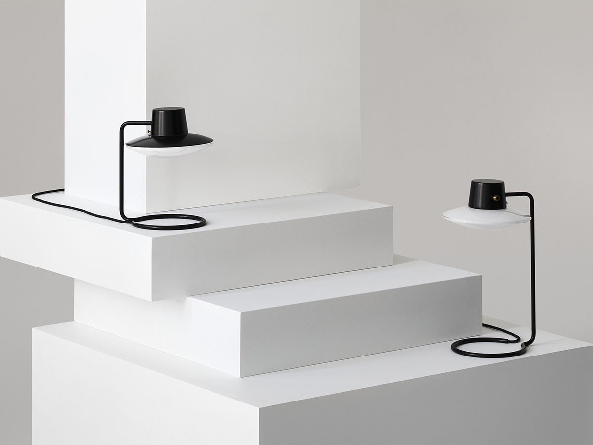 【ルイスポールセン/Louis Poulsen / GOODS】のAJ Oxford Table Lamp / AJ オックスフォード テーブルランプ H280(メタルシェードタイプ) インテリア・キッズ・メンズ・レディースファッション・服の通販 founy(ファニー) 　ガラス　Glass, Glassware　グラフィック　Graphic, Graphic Design　スリム　Slim, Slim Fit　センター　Center, Center Line　テーブル　Table, Dining Table　ハンド　Hand, Handmade　メタル　Metal, Metal Parts　送料無料　Free Shipping　ホーム・キャンプ・アウトドア・お取り寄せ　Home Living / Home & Lifestyle / Camping Gear / Outdoor Camping　家具・インテリア　Home Furniture & Interior. Stylish & Functional Living Spaces　ライト・照明　Lamps & Lighting Fixtures　上下に光を放つガラスシェードタイプと下方へ光を届けるメタルシェードタイプの2種類があり、各々2サイズ|ID: prp329100004897619 ipo3291000000036630532