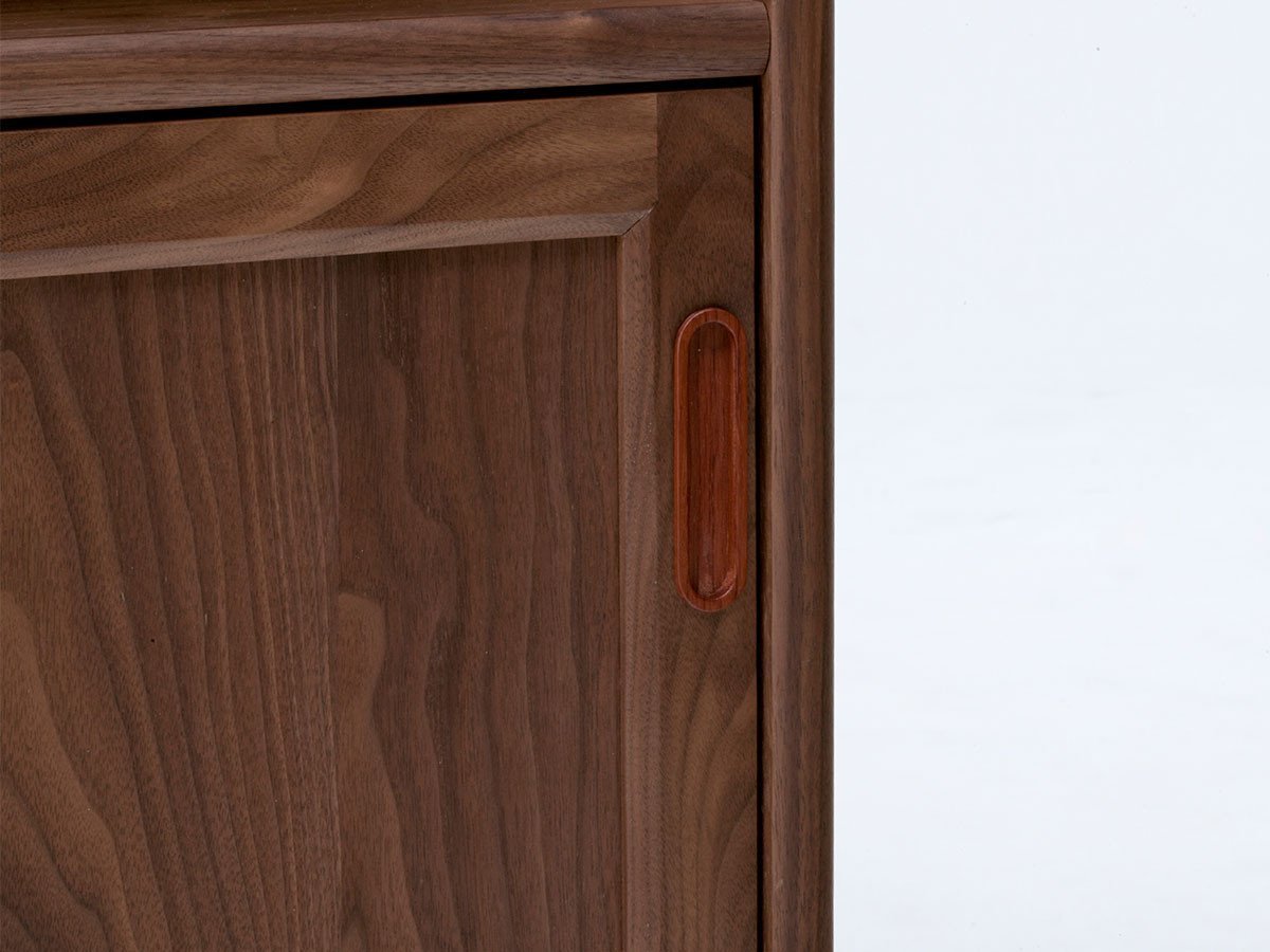 【ベンカ/BENCA / GOODS】のCLEMATIS Side board 1200 / クレマチス サイドボード 1200 板戸タイプ インテリア・キッズ・メンズ・レディースファッション・服の通販 founy(ファニー) シンプル Simple, Minimal 皿 Plate, Dish ワンポイント One Point, Statement Accent ホーム・キャンプ・アウトドア・お取り寄せ Home Living / Home & Lifestyle / Camping Gear / Outdoor Camping 家具・インテリア Home Furniture & Interior. Stylish & Functional Living Spaces 収納家具・キャビネット Storage Furniture サイドボード・リビング収納 Cabinet / Storage Cabinet 本体 / 引き手 ウッド:ウォールナット / ブビンガ|ID: prp329100004897922 ipo3291000000036635866