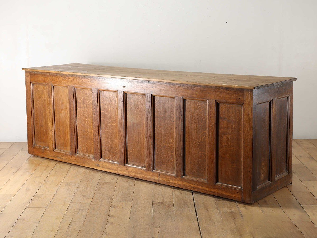 【ロイズ アンティークス/Lloyd's Antiques / GOODS】のReal Antique Shop Counter / 英国アンティーク家具 ショップカウンター QL003302 インテリア・キッズ・メンズ・レディースファッション・服の通販 founy(ファニー) 　アンティーク　Antique-Inspired　ホーム・キャンプ・アウトドア・お取り寄せ　Home Living / Home & Lifestyle / Camping Gear / Outdoor Camping　家具・インテリア　Home Furniture & Interior. Stylish & Functional Living Spaces　収納家具・キャビネット　Storage Furniture　サイドボード・リビング収納　Cabinet / Storage Cabinet　-|ID: prp329100004897979 ipo3291000000036636584