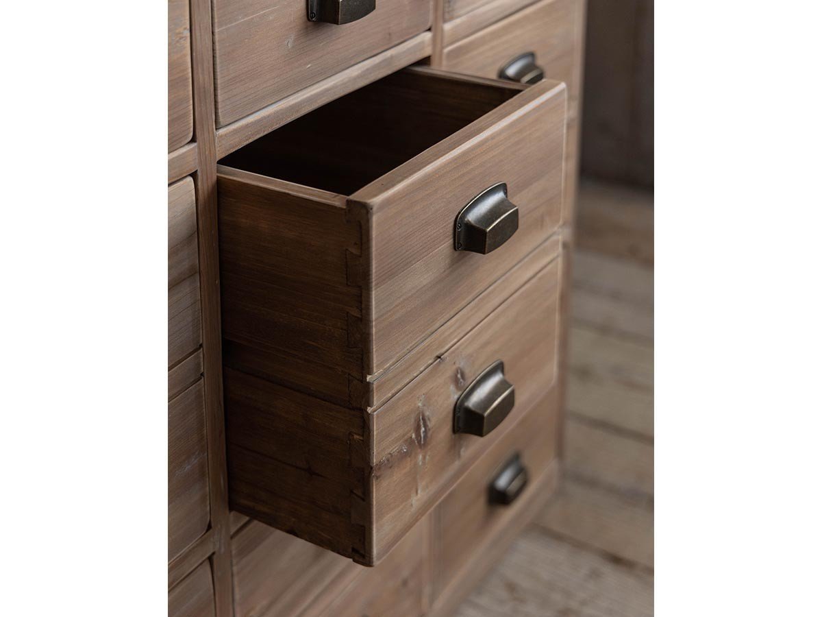 【ノットアンティークス/knot antiques / CRASH GATE / GOODS】のMIMOSA CHEST / ミモザ チェスト 幅30cm インテリア・キッズ・メンズ・レディースファッション・服の通販 founy(ファニー) 　コンパクト　Compact, Small Size　スリム　Slim, Slim Fit　テーブル　Table, Dining Table　フィット　Fit, Slim Fit　モチーフ　Motif, Design Theme　ホーム・キャンプ・アウトドア・お取り寄せ　Home Living / Home & Lifestyle / Camping Gear / Outdoor Camping　家具・インテリア　Home Furniture & Interior. Stylish & Functional Living Spaces　収納家具・キャビネット　Storage Furniture　チェスト・収納引き出し　Drawers / Storage Chest　参考イメージ|ID: prp329100004898075 ipo3291000000036638119