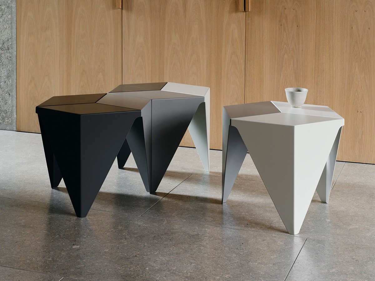 【ヴィトラ/Vitra / GOODS】のPrismatic Table / プリズマティック テーブル インテリア・キッズ・メンズ・レディースファッション・服の通販 founy(ファニー) 　送料無料　Free Shipping　テーブル　Table, Dining Table　パウダー　Powder, Soft Tone　フォルム　Silhouette, Form　ホーム・キャンプ・アウトドア・お取り寄せ　Home Living / Home & Lifestyle / Camping Gear / Outdoor Camping　家具・インテリア　Home Furniture & Interior. Stylish & Functional Living Spaces　テーブル　Dining, Coffee & Side Tables　サイドテーブル・ナイトテーブル　Side & End Tables　-|ID: prp329100004898454 ipo3291000000036646289