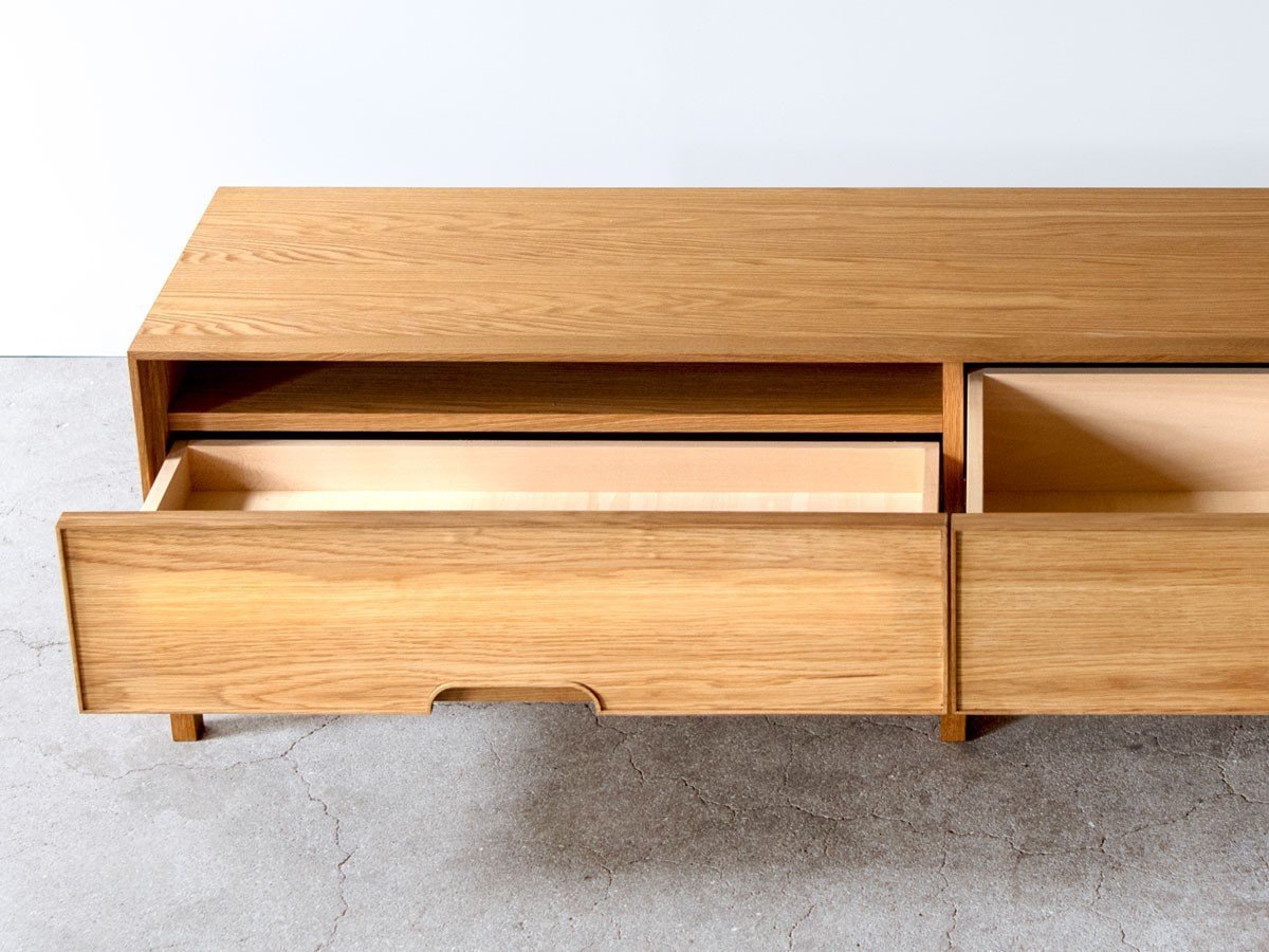 【松井木工/MATSUI MOKKO / GOODS】のLAF TV BOARD / ラフ テレビボード(木面 / 木脚) インテリア・キッズ・メンズ・レディースファッション・服の通販 founy(ファニー) 　アクリル　Acrylic Material　ヴィンテージ　Vintage Style　シンプル　Simple, Minimal　チェリー　Cherry, Cherry Pattern　モダン　Modern, Contemporary　ホーム・キャンプ・アウトドア・お取り寄せ　Home Living / Home & Lifestyle / Camping Gear / Outdoor Camping　家具・インテリア　Home Furniture & Interior. Stylish & Functional Living Spaces　テレビボード・テレビ台　TV Cabinets & Consoles　テレビ台・TVボード　Tv Board　扉はアクリルに特殊な突板を貼っており、扉を閉めたままリモコン操作が可能です。|ID: prp329100004898609 ipo3291000000036648132