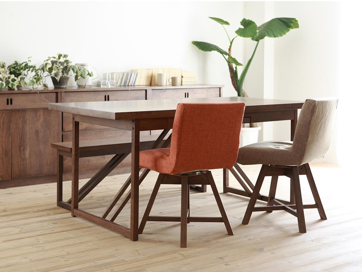 【トッコ/TOCCO / GOODS】のRound Chair / ラウンドチェア インテリア・キッズ・メンズ・レディースファッション・服の通販 founy(ファニー) 　送料無料　Free Shipping　おすすめ　Recommended / Our Picks　デスク　Desk, Work Desk　フィット　Fit, Slim Fit　ラウンド　Round, Round Neck　ビジネス 仕事 通勤　Business / Work / Commuting　ホーム・キャンプ・アウトドア・お取り寄せ　Home Living / Home & Lifestyle / Camping Gear / Outdoor Camping　家具・インテリア　Home Furniture & Interior. Stylish & Functional Living Spaces　チェア・椅子　Seating & Chairs　ダイニングチェア・木製チェア　Dining Chairs　張地:左 / 20 オレンジ、右 / 1 アイボリー|ID: prp329100004903182 ipo3291000000036696866