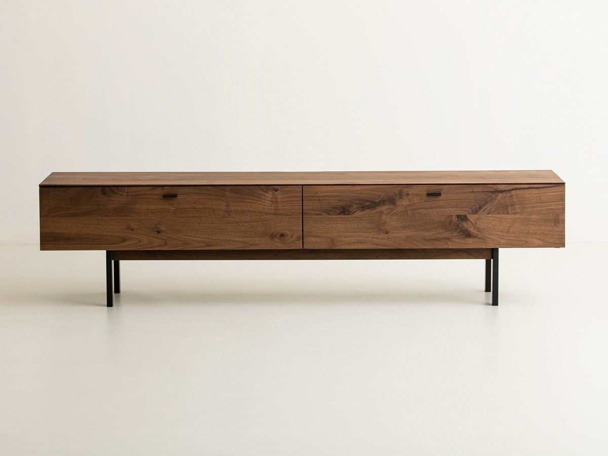 【カーフ/karf / GOODS】のKnot TV Board / ノット TVボード 幅180cm インテリア・キッズ・メンズ・レディースファッション・服の通販 founy(ファニー) オイル Body Oil シンプル Simple, Minimal ペーパー Paper, Kraft Paper ホーム・キャンプ・アウトドア・お取り寄せ Home Living / Home & Lifestyle / Camping Gear / Outdoor Camping 家具・インテリア Home Furniture & Interior. Stylish & Functional Living Spaces テレビボード・テレビ台 TV Cabinets & Consoles テレビ台・TVボード Tv Board ウッド:ウォールナット|ID: prp329100004903206 ipo3291000000036697184