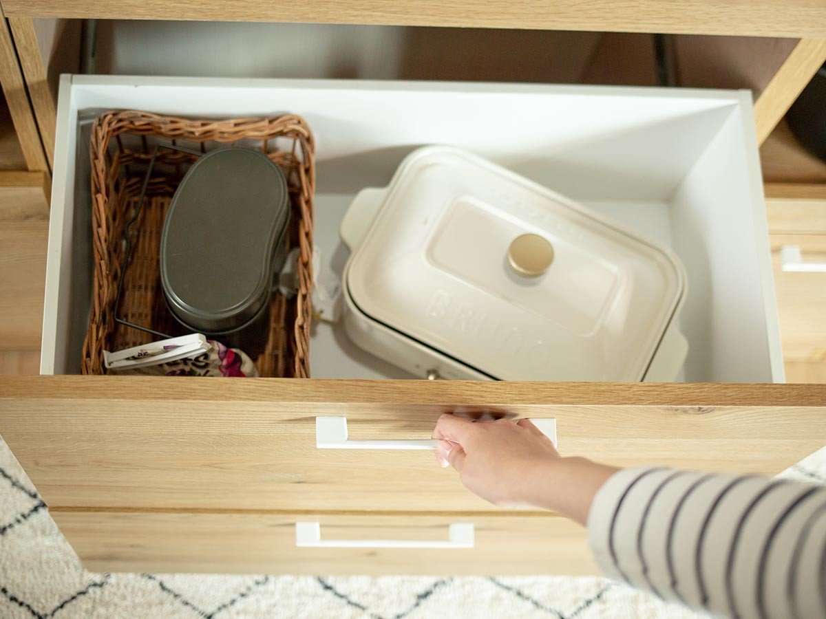 【ノラ/nora / GOODS】のLINDT COUNTER / リンツ カウンター 幅110cm インテリア・キッズ・メンズ・レディースファッション・服の通販 founy(ファニー) 　シンプル　Simple, Minimal　テーブル　Table, Dining Table　送料無料　Free Shipping　ホーム・キャンプ・アウトドア・お取り寄せ　Home Living / Home & Lifestyle / Camping Gear / Outdoor Camping　キッチン・ダイニング　Kitchen & Dining Essentials. Stylish & Functional Tableware　キッチン収納　Kitchen Storage　キッチン収納・食器棚・レンジ台　Kitchen Cabinet　参考イメージ|ID: prp329100004903520 ipo3291000000036701155