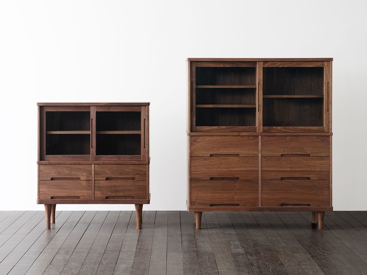 【松井木工/MATSUI MOKKO / GOODS】のFennel mini / フェンネル ミニ インテリア・キッズ・メンズ・レディースファッション・服の通販 founy(ファニー) 　ヴィンテージ　Vintage Style　ガラス　Glass, Glassware　コンパクト　Compact, Small Size　シンプル　Simple, Minimal　スリム　Slim, Slim Fit　チェリー　Cherry, Cherry Pattern　モダン　Modern, Contemporary　ホーム・キャンプ・アウトドア・お取り寄せ　Home Living / Home & Lifestyle / Camping Gear / Outdoor Camping　キッチン・ダイニング　Kitchen & Dining Essentials. Stylish & Functional Tableware　キッチン収納　Kitchen Storage　キッチン収納・食器棚・レンジ台　Kitchen Cabinet　ホーム・キャンプ・アウトドア・お取り寄せ　Home Living / Home & Lifestyle / Camping Gear / Outdoor Camping　キッチン・ダイニング　Kitchen & Dining Essentials. Stylish & Functional Tableware　キッチン家電・キッチン用品　Kitchen Appliances & Tools　マグカップ・カップ&ソーサー・陶器食器　Mugs / Cups and Saucers / Ceramic Drinkware　左:本商品、右:サイズ違いの「ガラスチェスト 2ドア」|ID: prp329100004903555 ipo3291000000036701529