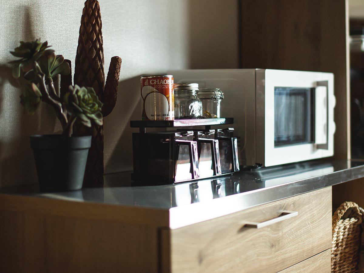 【ノラ/nora / GOODS】のLINDT COUNTER / リンツ カウンター 幅140cm インテリア・キッズ・メンズ・レディースファッション・服の通販 founy(ファニー) 　シンプル　Simple, Minimal　テーブル　Table, Dining Table　ホーム・キャンプ・アウトドア・お取り寄せ　Home Living / Home & Lifestyle / Camping Gear / Outdoor Camping　キッチン・ダイニング　Kitchen & Dining Essentials. Stylish & Functional Tableware　キッチン収納　Kitchen Storage　キッチン収納・食器棚・レンジ台　Kitchen Cabinet　参考イメージ|ID: prp329100004903597 ipo3291000000036701971