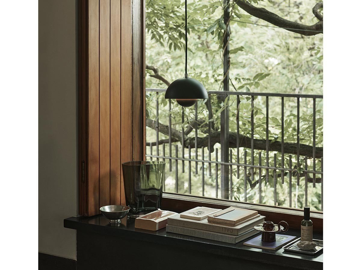 【アンドトラディション/&Tradition / GOODS】のFlowerpot Pendant VP10 / フラワーポット ペンダントライト VP10 インテリア・キッズ・メンズ・レディースファッション・服の通販 founy(ファニー) 　送料無料　Free Shipping　フラワー　Flower, Floral　ホーム・キャンプ・アウトドア・お取り寄せ　Home Living / Home & Lifestyle / Camping Gear / Outdoor Camping　家具・インテリア　Home Furniture & Interior. Stylish & Functional Living Spaces　ライト・照明　Lamps & Lighting Fixtures　ペンダントライト・吊り下げ照明　Pendant Light / Hanging Light Fixture　マットブラック|ID: prp329100004903764 ipo3291000000036703829