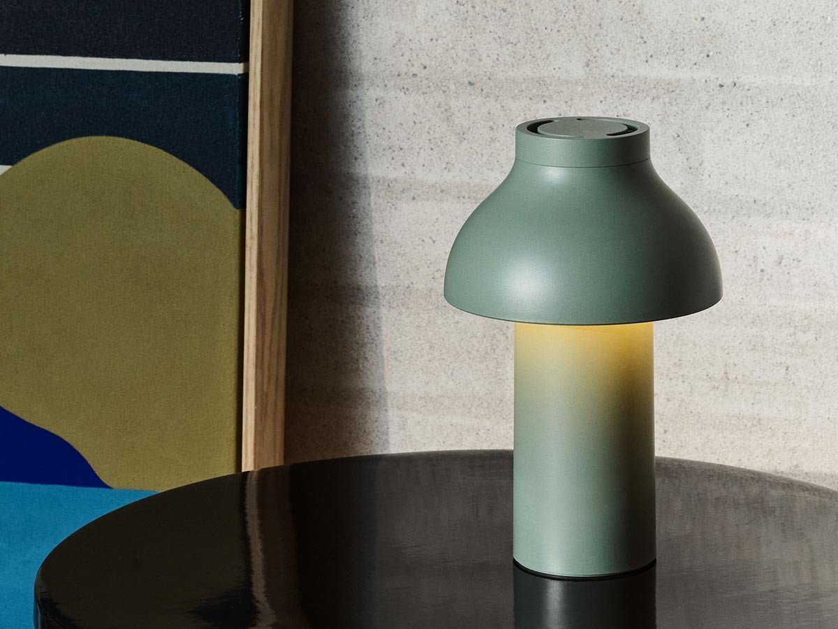 【ヘイ/HAY / GOODS】のPC PORTABLE / PC ポータブル(リサイクル仕様) インテリア・キッズ・メンズ・レディースファッション・服の通販 founy(ファニー) 　シェイプ　Shape, Slim Fit　テーブル　Table, Dining Table　ピーチ　Peach, Soft Touch　フランス　France, French　送料無料　Free Shipping　ホーム・キャンプ・アウトドア・お取り寄せ　Home Living / Home & Lifestyle / Camping Gear / Outdoor Camping　家具・インテリア　Home Furniture & Interior. Stylish & Functional Living Spaces　ライト・照明　Lamps & Lighting Fixtures　フォールグリーン|ID: prp329100004904003 ipo3291000000036706269