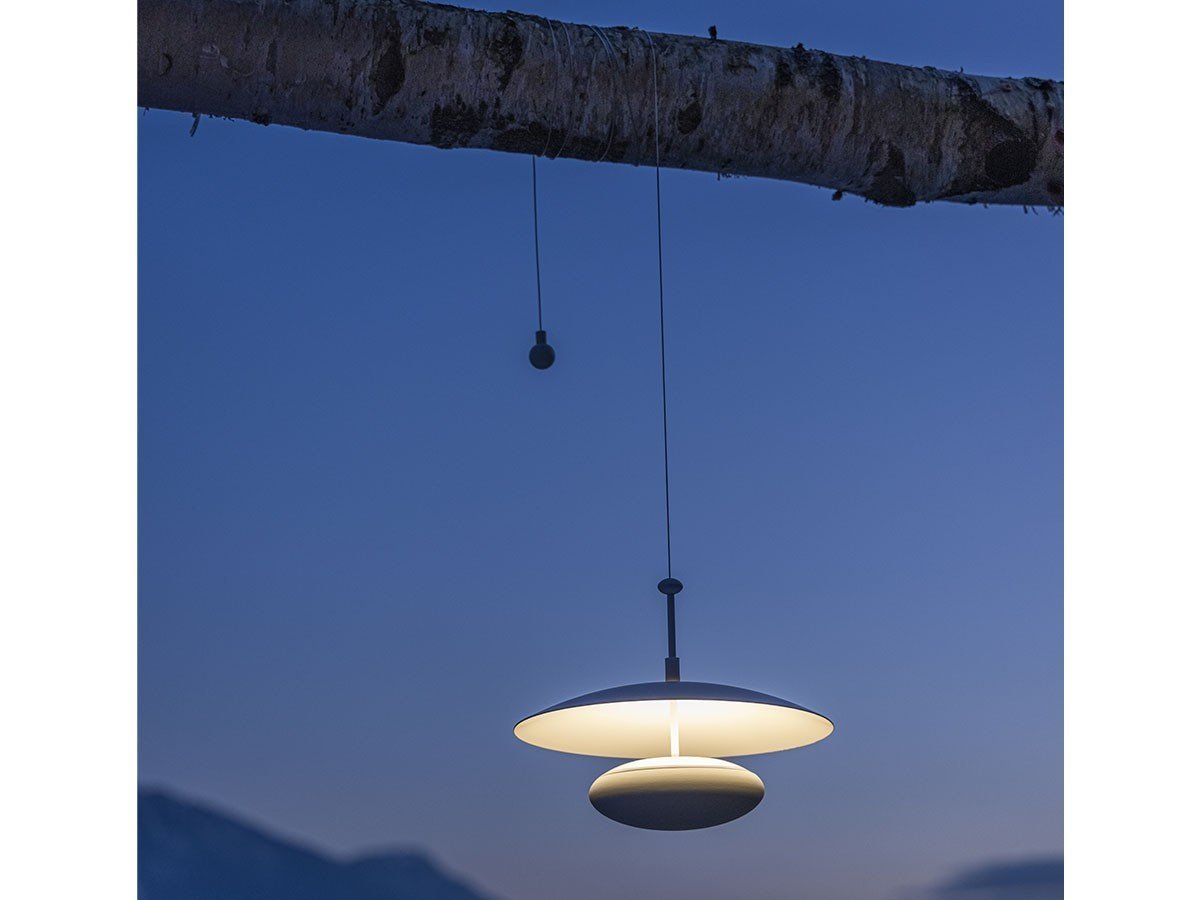 【ブロジ/Broggi / GOODS】のNUVOLA / ヌーヴォラ テーブルライト インテリア・キッズ・メンズ・レディースファッション・服の通販 founy(ファニー) 送料無料 Free Shipping アウトドア Outdoor Clothing イタリア Italy スタンド Stand Collar, Upright Stand テーブル Table, Dining Table ワイヤー Wire, Wired Bra ホーム・キャンプ・アウトドア・お取り寄せ Home Living / Home & Lifestyle / Camping Gear / Outdoor Camping 家具・インテリア Home Furniture & Interior. Stylish & Functional Living Spaces ライト・照明 Lamps & Lighting Fixtures デスクライト・卓上照明 Desk Lamp / Table Lamp / Study Light 照明器具部分のみを取り外し、ワイヤーロープランプシェード(オプション)に付け替えることで、様々な使い|ID: prp329100004908092 ipo3291000000036761948