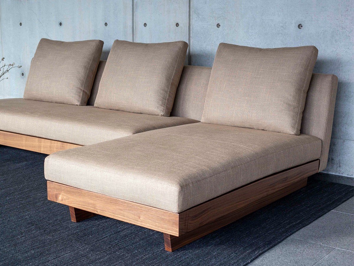 【ヌースプロジェクツ/NOUS PROJECTS / GOODS】のTORENO COUCH / トレノ カウチ インテリア・キッズ・メンズ・レディースファッション・服の通販 founy(ファニー) 　クッション　Cushion, Throw Pillow　バランス　Balance, Style Balance　フィット　Fit, Slim Fit　フェザー　Feather, Feather Detail　フォーム　Form　ホーム・キャンプ・アウトドア・お取り寄せ　Home Living / Home & Lifestyle / Camping Gear / Outdoor Camping　家具・インテリア　Home Furniture & Interior. Stylish & Functional Living Spaces　その他 インテリア雑貨、家具　Home Decor & Furniture Extras　張地:脚部:ウォルナット(オイル塗装)、サイズ:幅80cm|ID: prp329100004908573 ipo3291000000036766939