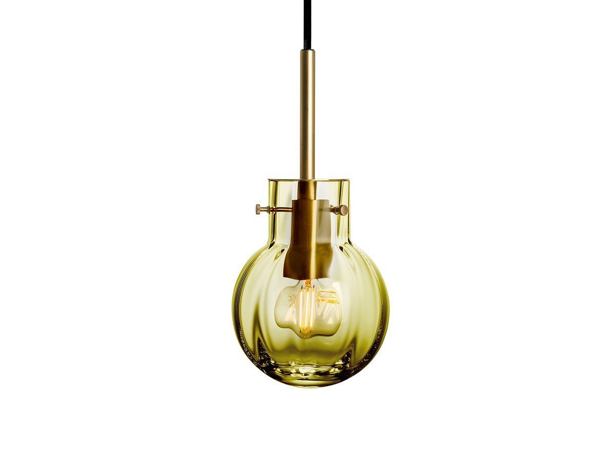 【ハーデラン/Hadeland / GOODS】のCrystal Spheres Optic Φ120 / クリスタル スフィアース オプティック Φ120 インテリア・キッズ・メンズ・レディースファッション・服の通販 founy(ファニー) 　送料無料　Free Shipping　ガラス　Glass, Glassware　クリスタル　Crystal, Swarovski　パターン　Pattern, Design Print　フォルム　Silhouette, Form　ホーム・キャンプ・アウトドア・お取り寄せ　Home Living / Home & Lifestyle / Camping Gear / Outdoor Camping　家具・インテリア　Home Furniture & Interior. Stylish & Functional Living Spaces　ライト・照明　Lamps & Lighting Fixtures　ペンダントライト・吊り下げ照明　Pendant Light / Hanging Light Fixture　オリーブ|ID: prp329100004909019 ipo3291000000036772501