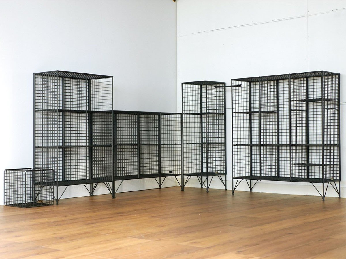 【ジャーナルスタンダード ファニチャー/journal standard Furniture / GOODS】のPAXTON MESH RACK 6 GRID WIDE / パクストン メッシュラック 6グリッド ワイド インテリア・キッズ・メンズ・レディースファッション・服の通販 founy(ファニー) 　ジャケット　Jacket, Outerwear　ボックス　Boxy, Box Shape　メッシュ　Mesh, Net Fabric　モダン　Modern, Contemporary　ワイド　Wide, Wide Fit　ヴィンテージ　Vintage Style　ホーム・キャンプ・アウトドア・お取り寄せ　Home Living / Home & Lifestyle / Camping Gear / Outdoor Camping　家具・インテリア　Home Furniture & Interior. Stylish & Functional Living Spaces　収納家具・キャビネット　Storage Furniture　シェルフ・オープンラック・収納棚　Open Shelf Rack　シリーズでサイズ違いを展開しています。|ID: prp329100004909269 ipo3291000000036774989