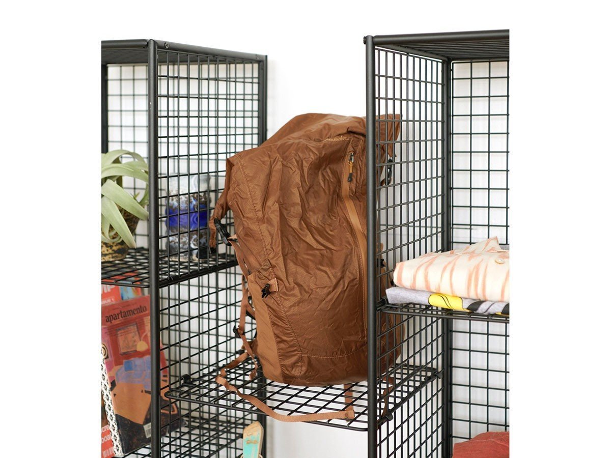 【ジャーナルスタンダード ファニチャー/journal standard Furniture / GOODS】のPAXTON MESH RACK 6 GRID WIDE / パクストン メッシュラック 6グリッド ワイド インテリア・キッズ・メンズ・レディースファッション・服の通販 founy(ファニー) 　ジャケット　Jacket, Outerwear　ボックス　Boxy, Box Shape　メッシュ　Mesh, Net Fabric　モダン　Modern, Contemporary　ワイド　Wide, Wide Fit　ヴィンテージ　Vintage Style　ホーム・キャンプ・アウトドア・お取り寄せ　Home Living / Home & Lifestyle / Camping Gear / Outdoor Camping　家具・インテリア　Home Furniture & Interior. Stylish & Functional Living Spaces　収納家具・キャビネット　Storage Furniture　シェルフ・オープンラック・収納棚　Open Shelf Rack　複数並べて、棚板で連結させることも可能です。|ID: prp329100004909269 ipo3291000000036774991