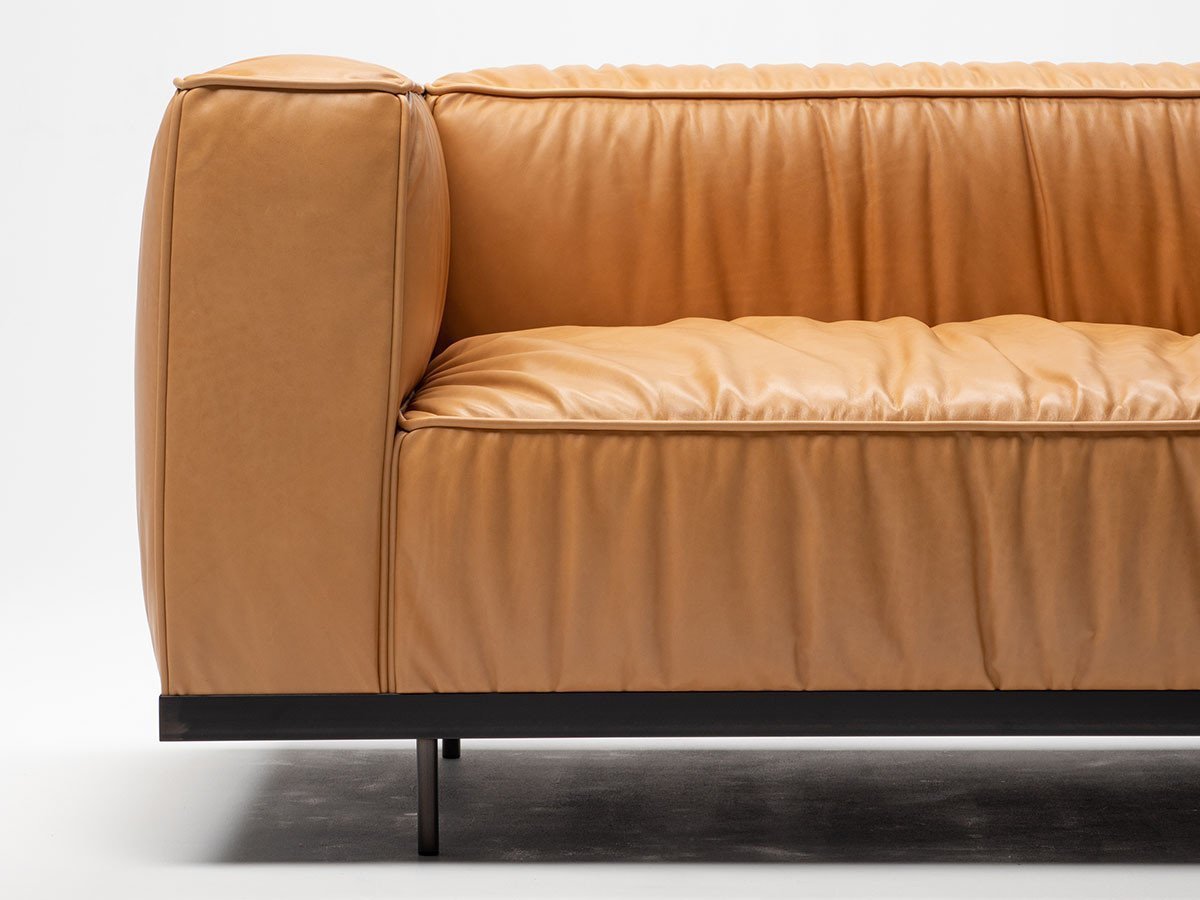 【コンプレックス/COMPLEX / GOODS】のHEATH TWO SEAT SOFA / PIANO LEATHER / ヒース トゥーシートソファ ピアノレザー インテリア・キッズ・メンズ・レディースファッション・服の通販 founy(ファニー) クッション Cushion, Throw Pillow フレーム Frame, Outline ホーム・キャンプ・アウトドア・お取り寄せ Home Living / Home & Lifestyle / Camping Gear / Outdoor Camping 家具・インテリア Home Furniture & Interior. Stylish & Functional Living Spaces ソファー Couches & Sofas 参考イメージ|ID: prp329100004912361 ipo3291000000036812370