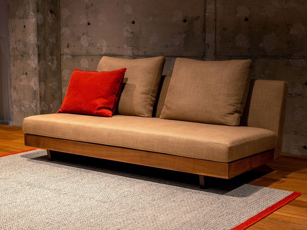 【ヌースプロジェクツ/NOUS PROJECTS / GOODS】のTORENO SOFA / トレノ ソファ インテリア・キッズ・メンズ・レディースファッション・服の通販 founy(ファニー) 　クッション　Cushion, Throw Pillow　バランス　Balance, Style Balance　フィット　Fit, Slim Fit　フェザー　Feather, Feather Detail　フォーム　Form　ホーム・キャンプ・アウトドア・お取り寄せ　Home Living / Home & Lifestyle / Camping Gear / Outdoor Camping　家具・インテリア　Home Furniture & Interior. Stylish & Functional Living Spaces　ソファー　Couches & Sofas　張地:脚部:ウォルナット(オイル塗装)、サイズ:幅180cm|ID: prp329100004912487 ipo3291000000036813840