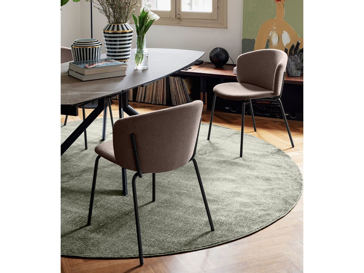 【コヌビア/connubia / GOODS】のDESY MID / デイジー ミッド CB/2338 インテリア・キッズ・メンズ・レディースファッション・服の通販 founy(ファニー) 送料無料 Free Shipping フォルム Silhouette, Form エレガント 上品 Elegant ホーム・キャンプ・アウトドア・お取り寄せ Home Living / Home & Lifestyle / Camping Gear / Outdoor Camping 家具・インテリア Home Furniture & Interior. Stylish & Functional Living Spaces チェア・椅子 Seating & Chairs ダイニングチェア・木製チェア Dining Chairs シートT2Q トープ、脚部P15 マットブラック|ID: prp329100004914838 ipo3291000000036836192