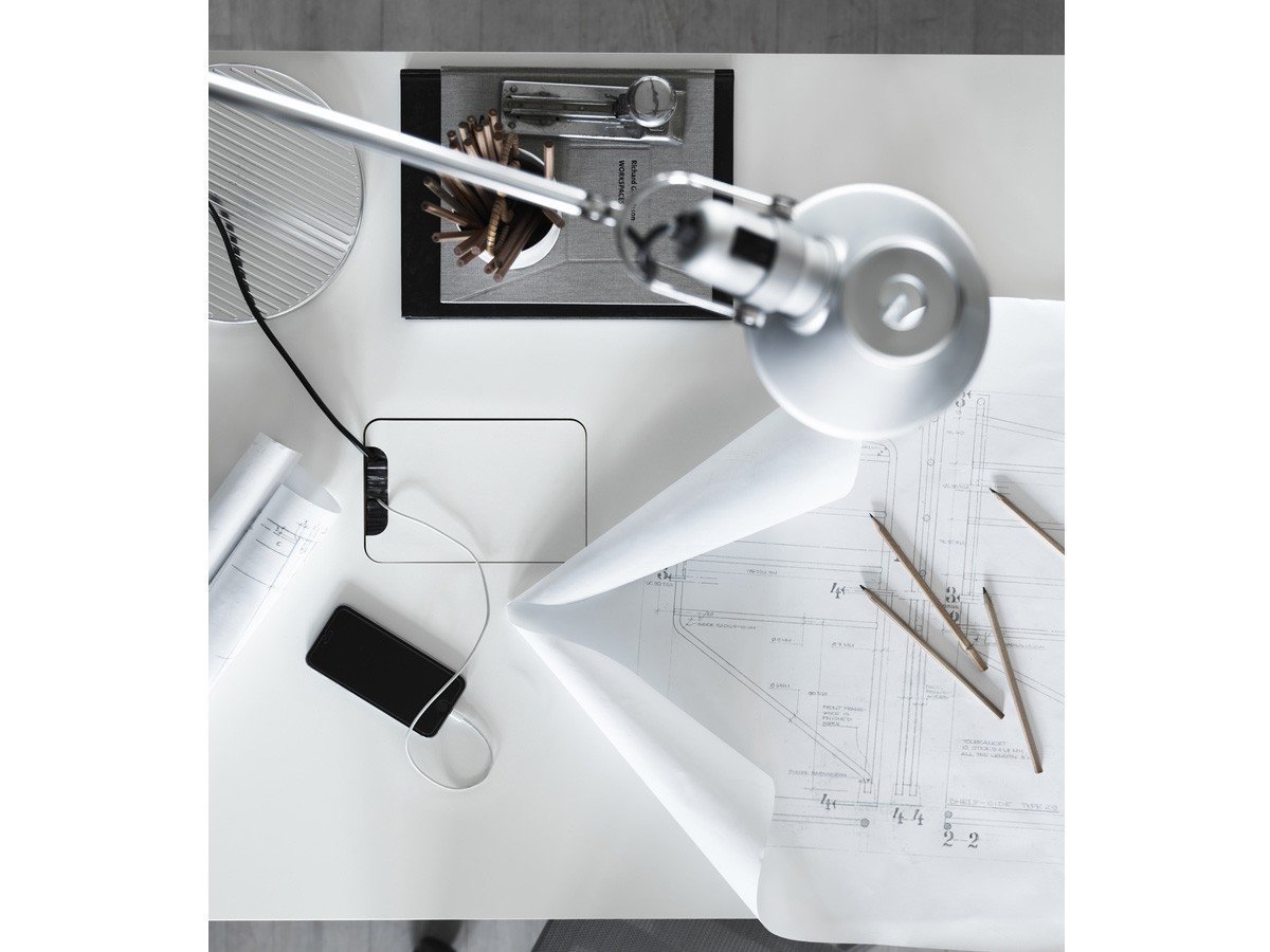 【ストリングファニチャー/String Furniture / GOODS】のWorks Work Desk / ワークス ワークデスク 幅140cm インテリア・キッズ・メンズ・レディースファッション・服の通販 founy(ファニー) エレガント 上品 Elegant テーブル Table, Dining Table デスク Desk, Work Desk リバーシブル Reversible, Two-Sided ワーク Workwear, Utility Style ホーム・キャンプ・アウトドア・お取り寄せ Home Living / Home & Lifestyle / Camping Gear / Outdoor Camping 家具・インテリア Home Furniture & Interior. Stylish & Functional Living Spaces その他 インテリア雑貨、家具 Home Decor & Furniture Extras 天板カラー「ホワイト」をご選択の場合、配線孔カバーは「ホワイト / オーク(リバーシブル)」でのご用|ID: prp329100004915109 ipo3291000000036839685