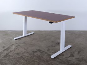 【ボーダレス/BORDERLESS / GOODS】 FeEL / フィール 電動昇降デスク(ウォールナット天板)人気、トレンドファッション・服の通販 founy(ファニー) ウッド Wooden Design テーブル Table, Dining Table デスク Desk, Work Desk バランス Balance, Style Balance ローズ Rose, Rose Motif 送料無料 Free Shipping ビジネス 仕事 通勤 Business / Work / Commuting ホーム・キャンプ・アウトドア・お取り寄せ Home Living / Home & Lifestyle / Camping Gear / Outdoor Camping 家具・インテリア Home Furniture & Interior. Stylish & Functional Living Spaces その他 インテリア雑貨、家具 Home Decor & Furniture Extras |ID:prp329100004915214