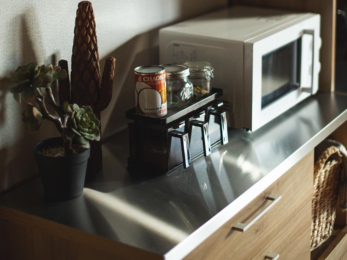 【ノラ/nora / GOODS】のLINDT DINING BOARD / リンツ オープンダイニングボード 幅110cm インテリア・キッズ・メンズ・レディースファッション・服の通販 founy(ファニー) 　ガラス　Glass, Glassware　シンプル　Simple, Minimal　テーブル　Table, Dining Table　マグネット　Magnet, Magnetic Closure　ホーム・キャンプ・アウトドア・お取り寄せ　Home Living / Home & Lifestyle / Camping Gear / Outdoor Camping　キッチン・ダイニング　Kitchen & Dining Essentials. Stylish & Functional Tableware　キッチン収納　Kitchen Storage　キッチン収納・食器棚・レンジ台　Kitchen Cabinet　ホーム・キャンプ・アウトドア・お取り寄せ　Home Living / Home & Lifestyle / Camping Gear / Outdoor Camping　キッチン・ダイニング　Kitchen & Dining Essentials. Stylish & Functional Tableware　キッチン家電・キッチン用品　Kitchen Appliances & Tools　マグカップ・カップ&ソーサー・陶器食器　Mugs / Cups and Saucers / Ceramic Drinkware　参考イメージ|ID: prp329100004915431 ipo3291000000036842982