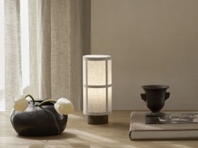 【オード コペンハーゲン/Audo Copenhagen / GOODS】のHashira Table Lamp Portable / ハシラ テーブルランプ ポータブル(ロウ) 人気、トレンドファッション・服の通販 founy(ファニー) 送料無料 Free Shipping コレクション Collection, Seasonal Line テーブル Table, Dining Table フレーム Frame, Outline マグネット Magnet, Magnetic Closure リネン Linen, Linen Fabric ホーム・キャンプ・アウトドア・お取り寄せ Home Living / Home & Lifestyle / Camping Gear / Outdoor Camping 家具・インテリア Home Furniture & Interior. Stylish & Functional Living Spaces ライト・照明 Lamps & Lighting Fixtures |ID:prp329100004915494