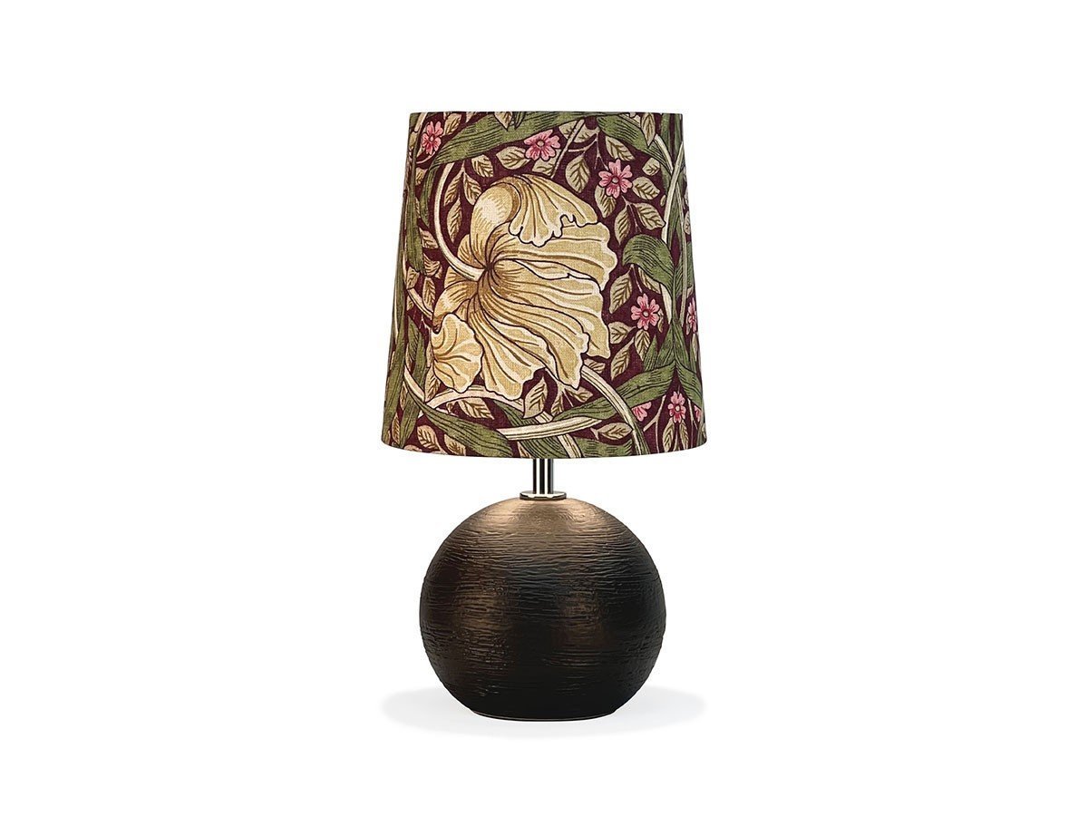 【フライミー ブラン/FLYMEe Blanc / GOODS】のTable Lamp pimpernel / テーブルランプ(ウィリアムモリス - ピンパーネル) インテリア・キッズ・メンズ・レディースファッション・服の通販 founy(ファニー) 送料無料 Free Shipping テクスチャー Texture, Textured Fabric テーブル Table, Dining Table ロンドン London Style, British Inspired ホーム・キャンプ・アウトドア・お取り寄せ Home Living / Home & Lifestyle / Camping Gear / Outdoor Camping 家具・インテリア Home Furniture & Interior. Stylish & Functional Living Spaces ライト・照明 Lamps & Lighting Fixtures ベースブラック|ID: prp329100004915857 ipo3291000000036847811