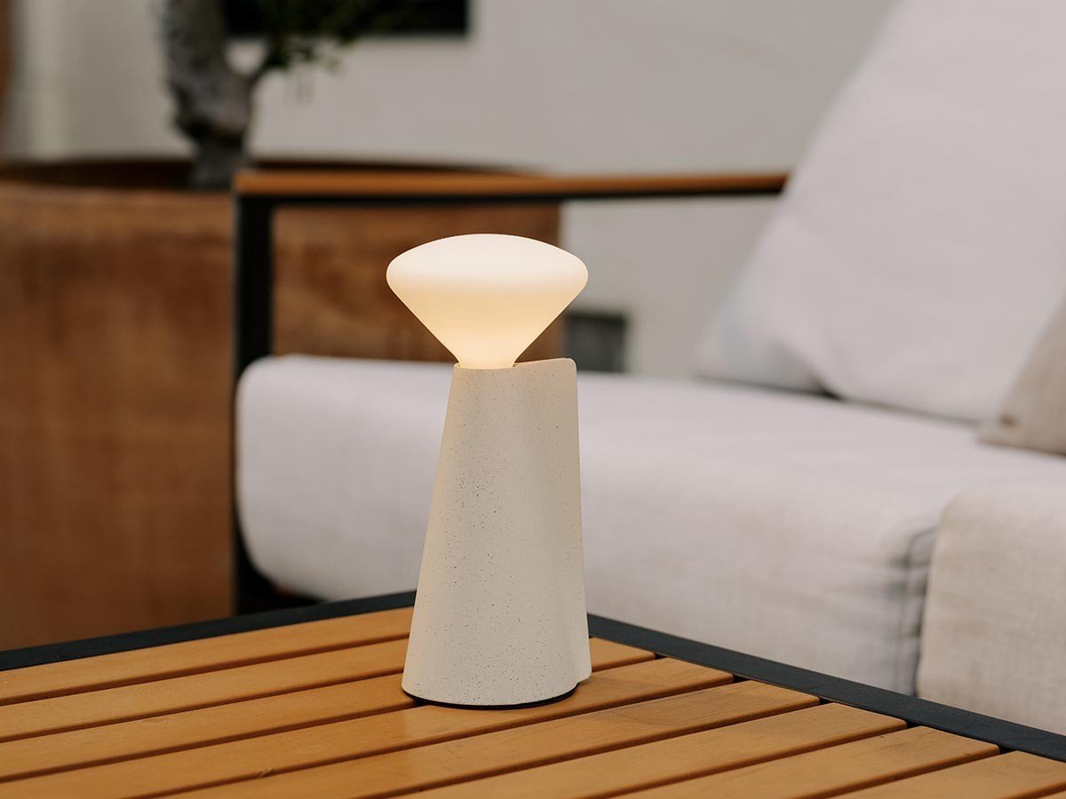 【タラ/tala / GOODS】のMANTLE PORTABLE / マントル ポータブル インテリア・キッズ・メンズ・レディースファッション・服の通販 founy(ファニー) 　送料無料　Free Shipping　おすすめ　Recommended / Our Picks　アウトドア　Outdoor Clothing　ガーデン　Garden, Gardening　ストーン　Stone, Gem-Like　スリム　Slim, Slim Fit　テーブル　Table, Dining Table　フォルム　Silhouette, Form　ホーム・キャンプ・アウトドア・お取り寄せ　Home Living / Home & Lifestyle / Camping Gear / Outdoor Camping　家具・インテリア　Home Furniture & Interior. Stylish & Functional Living Spaces　ライト・照明　Lamps & Lighting Fixtures　ストーンホワイト|ID: prp329100004915904 ipo3291000000036848675