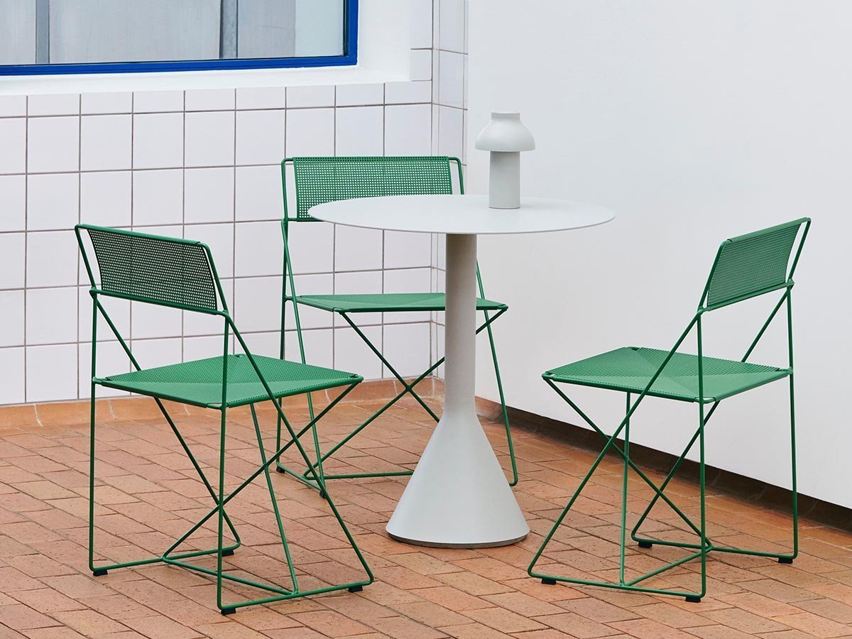 【ヘイ/HAY / GOODS】のPC PORTABLE / PC ポータブル(リサイクル仕様) インテリア・キッズ・メンズ・レディースファッション・服の通販 founy(ファニー) 　シェイプ　Shape, Slim Fit　テーブル　Table, Dining Table　ピーチ　Peach, Soft Touch　フランス　France, French　送料無料　Free Shipping　ホーム・キャンプ・アウトドア・お取り寄せ　Home Living / Home & Lifestyle / Camping Gear / Outdoor Camping　家具・インテリア　Home Furniture & Interior. Stylish & Functional Living Spaces　ライト・照明　Lamps & Lighting Fixtures　クールグレー|ID: prp329100004916196 ipo3291000000036852798