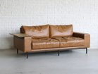 【クラッシュゲート/CRASH GATE / GOODS】のPLUTO SOFA / プルート 2.5人掛けソファ(レザーテックス) 張地:オーカーブラウン、ヘッドレストの付属:不要、アームテーブルの付属:アームテーブル1点付|ID: prp329100004916241 ipo3291000000036853533