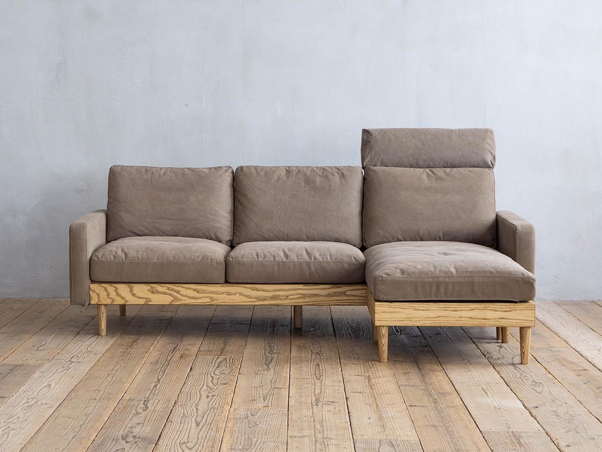 【イージーライフ/Easy Life / GOODS】のFREDA SOFA / フリーダ スモールカウチソファ(キャンバス地) インテリア・キッズ・メンズ・レディースファッション・服の通販 founy(ファニー) キャンバス Canvas, Canvas Fabric クッション Cushion, Throw Pillow シンプル Simple, Minimal スタンダード Standard, Basic フェザー Feather, Feather Detail リラックス Relax, Relaxed Fit ホーム・キャンプ・アウトドア・お取り寄せ Home Living / Home & Lifestyle / Camping Gear / Outdoor Camping 家具・インテリア Home Furniture & Interior. Stylish & Functional Living Spaces ソファー Couches & Sofas カウチソファ・シェーズロング Chaise Lounge Sofas オプションで、ヘッドレストの付属をお選びいただけます。|ID: prp329100004916269 ipo3291000000036854137