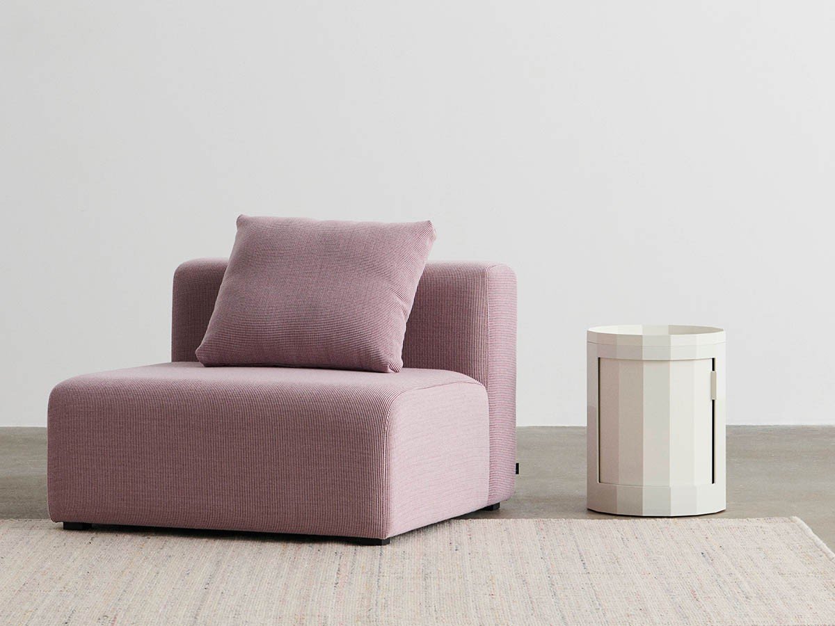 【ヘイ/HAY / GOODS】のFACET CABINET LOW / ファセット キャビネット ロー インテリア・キッズ・メンズ・レディースファッション・服の通販 founy(ファニー) テーブル Table, Dining Table フォルム Silhouette, Form 送料無料 Free Shipping ホーム・キャンプ・アウトドア・お取り寄せ Home Living / Home & Lifestyle / Camping Gear / Outdoor Camping 家具・インテリア Home Furniture & Interior. Stylish & Functional Living Spaces テーブル Dining, Coffee & Side Tables サイドテーブル・ナイトテーブル Side & End Tables ホーム・キャンプ・アウトドア・お取り寄せ Home Living / Home & Lifestyle / Camping Gear / Outdoor Camping 家具・インテリア Home Furniture & Interior. Stylish & Functional Living Spaces 収納家具・キャビネット Storage Furniture 収納キャビネット・扉付き棚 Cabinet / Storage Cabinet ホーム・キャンプ・アウトドア・お取り寄せ Home Living / Home & Lifestyle / Camping Gear / Outdoor Camping 家具・インテリア Home Furniture & Interior. Stylish & Functional Living Spaces 収納家具・キャビネット Storage Furniture チェストワゴン・移動式収納 Mobile Wagon エッグシェル|ID: prp329100004916565 ipo3291000000036858855