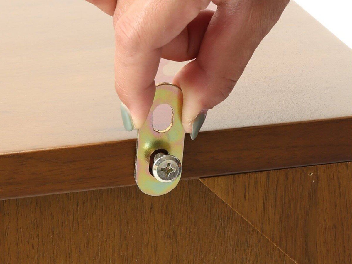 【アクメファニチャー /ACME Furniture / GOODS】のBROOKS SMALL GLASS SHELF / ブルックス スモール ガラスシェルフ インテリア・キッズ・メンズ・レディースファッション・服の通販 founy(ファニー) ガラス Glass, Glassware コレクション Collection, Seasonal Line コンパクト Compact, Small Size モチーフ Motif, Design Theme 時計 Watch, Wristwatch ホーム・キャンプ・アウトドア・お取り寄せ Home Living / Home & Lifestyle / Camping Gear / Outdoor Camping 家具・インテリア Home Furniture & Interior. Stylish & Functional Living Spaces 収納家具・キャビネット Storage Furniture 収納キャビネット・扉付き棚 Cabinet / Storage Cabinet ホーム・キャンプ・アウトドア・お取り寄せ Home Living / Home & Lifestyle / Camping Gear / Outdoor Camping 家具・インテリア Home Furniture & Interior. Stylish & Functional Living Spaces 収納家具・キャビネット Storage Furniture シェルフ・オープンラック・収納棚 Open Shelf Rack 同シリーズのスタッキングシェルフを重ねる場合は、付属の留め具を使用してください。|ID: prp329100004916595 ipo3291000000036859177