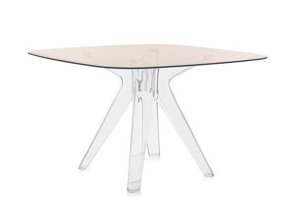 【カルテル/Kartell / GOODS】のSIR GIO SQUARE / サージオ スクエア インテリア・キッズ・メンズ・レディースファッション・服の通販 founy(ファニー) エレガント 上品 Elegant ガラス Glass, Glassware スクエア Square, Square Shape テーブル Table, Dining Table ホーム・キャンプ・アウトドア・お取り寄せ Home Living / Home & Lifestyle / Camping Gear / Outdoor Camping 家具・インテリア Home Furniture & Interior. Stylish & Functional Living Spaces テーブル Dining, Coffee & Side Tables ダイニングテーブル・食卓テーブル Dining Tables 天板ブロンズ、脚部トランスペアレント|ID: prp329100004916700 ipo3291000000036860532