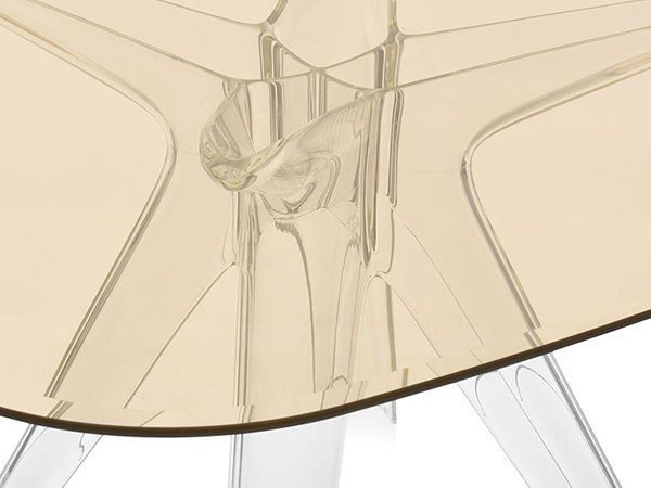 【カルテル/Kartell / GOODS】のSIR GIO SQUARE / サージオ スクエア インテリア・キッズ・メンズ・レディースファッション・服の通販 founy(ファニー) エレガント 上品 Elegant ガラス Glass, Glassware スクエア Square, Square Shape テーブル Table, Dining Table ホーム・キャンプ・アウトドア・お取り寄せ Home Living / Home & Lifestyle / Camping Gear / Outdoor Camping 家具・インテリア Home Furniture & Interior. Stylish & Functional Living Spaces テーブル Dining, Coffee & Side Tables ダイニングテーブル・食卓テーブル Dining Tables 天板ブロンズ、脚部トランスペアレント|ID: prp329100004916700 ipo3291000000036860538