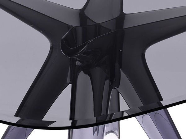 【カルテル/Kartell / GOODS】のSIR GIO SQUARE / サージオ スクエア インテリア・キッズ・メンズ・レディースファッション・服の通販 founy(ファニー) エレガント 上品 Elegant ガラス Glass, Glassware スクエア Square, Square Shape テーブル Table, Dining Table ホーム・キャンプ・アウトドア・お取り寄せ Home Living / Home & Lifestyle / Camping Gear / Outdoor Camping 家具・インテリア Home Furniture & Interior. Stylish & Functional Living Spaces テーブル Dining, Coffee & Side Tables ダイニングテーブル・食卓テーブル Dining Tables 天板スモーク、脚部スモーク|ID: prp329100004916700 ipo3291000000036860541