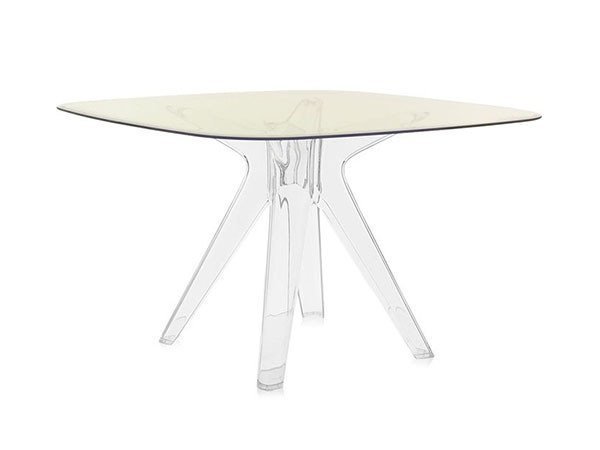 【カルテル/Kartell / GOODS】のSIR GIO SQUARE / サージオ スクエア インテリア・キッズ・メンズ・レディースファッション・服の通販 founy(ファニー) エレガント 上品 Elegant ガラス Glass, Glassware スクエア Square, Square Shape テーブル Table, Dining Table ホーム・キャンプ・アウトドア・お取り寄せ Home Living / Home & Lifestyle / Camping Gear / Outdoor Camping 家具・インテリア Home Furniture & Interior. Stylish & Functional Living Spaces テーブル Dining, Coffee & Side Tables ダイニングテーブル・食卓テーブル Dining Tables 天板イエロー、脚部トランスペアレント|ID: prp329100004916700 ipo3291000000036860545