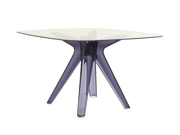 【カルテル/Kartell / GOODS】のSIR GIO SQUARE / サージオ スクエア インテリア・キッズ・メンズ・レディースファッション・服の通販 founy(ファニー) エレガント 上品 Elegant ガラス Glass, Glassware スクエア Square, Square Shape テーブル Table, Dining Table ホーム・キャンプ・アウトドア・お取り寄せ Home Living / Home & Lifestyle / Camping Gear / Outdoor Camping 家具・インテリア Home Furniture & Interior. Stylish & Functional Living Spaces テーブル Dining, Coffee & Side Tables ダイニングテーブル・食卓テーブル Dining Tables 天板グリーン、脚部スモーク|ID: prp329100004916700 ipo3291000000036860546