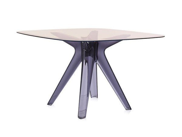 【カルテル/Kartell / GOODS】のSIR GIO SQUARE / サージオ スクエア インテリア・キッズ・メンズ・レディースファッション・服の通販 founy(ファニー) エレガント 上品 Elegant ガラス Glass, Glassware スクエア Square, Square Shape テーブル Table, Dining Table ホーム・キャンプ・アウトドア・お取り寄せ Home Living / Home & Lifestyle / Camping Gear / Outdoor Camping 家具・インテリア Home Furniture & Interior. Stylish & Functional Living Spaces テーブル Dining, Coffee & Side Tables ダイニングテーブル・食卓テーブル Dining Tables 天板ブロンズ、脚部スモーク|ID: prp329100004916700 ipo3291000000036860550