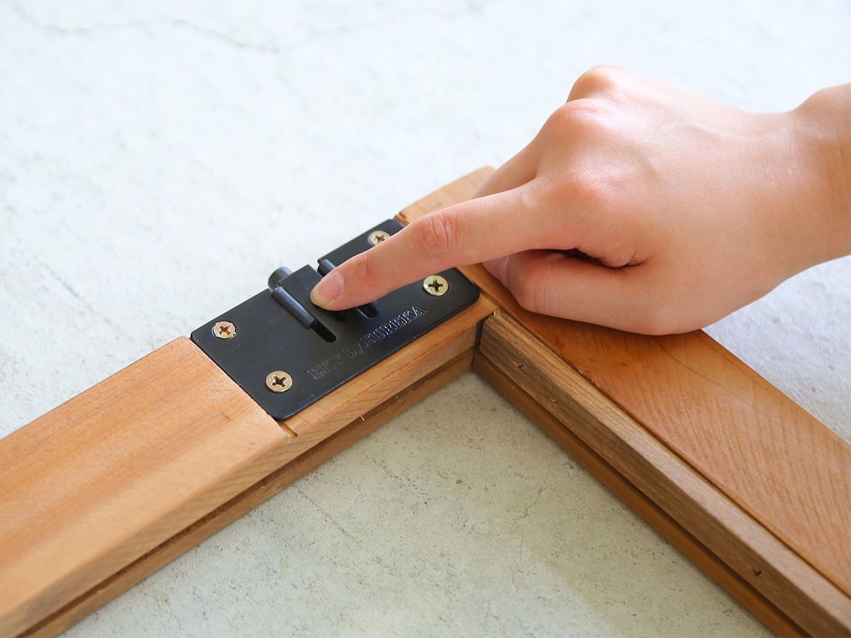 【ノットアンティークス/knot antiques / CRASH GATE / GOODS】のGARAKU CABINET / ガラク キャビネット 幅120cm インテリア・キッズ・メンズ・レディースファッション・服の通販 founy(ファニー) ガラス Glass, Glassware ホーム・キャンプ・アウトドア・お取り寄せ Home Living / Home & Lifestyle / Camping Gear / Outdoor Camping 家具・インテリア Home Furniture & Interior. Stylish & Functional Living Spaces 収納家具・キャビネット Storage Furniture 収納キャビネット・扉付き棚 Cabinet / Storage Cabinet 裏面の金具を下げることで、扉を取り外すことができます。|ID: prp329100004917160 ipo3291000000036869466