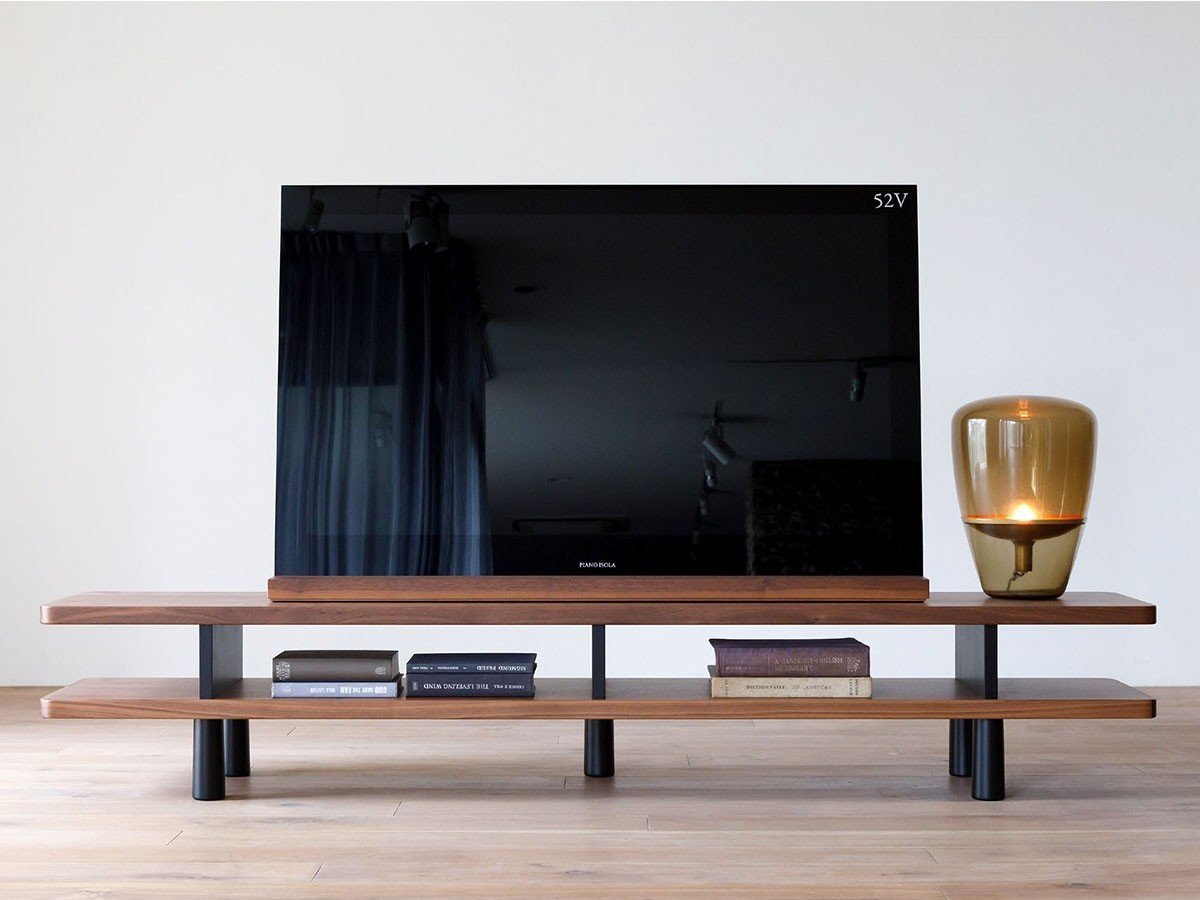 【ヒラシマ/HIRASHIMA / GOODS】のUNICA TV Board / ウニカ テレビボード インテリア・キッズ・メンズ・レディースファッション・服の通販 founy(ファニー) 　シンプル　Simple, Minimal　ホーム・キャンプ・アウトドア・お取り寄せ　Home Living / Home & Lifestyle / Camping Gear / Outdoor Camping　家具・インテリア　Home Furniture & Interior. Stylish & Functional Living Spaces　テレビボード・テレビ台　TV Cabinets & Consoles　テレビ台・TVボード　Tv Board　本体:ウォールナット、脚部 / 帆立て:ブラック(オーク)、サイズ:幅210cm|ID: prp329100004917291 ipo3291000000036871535