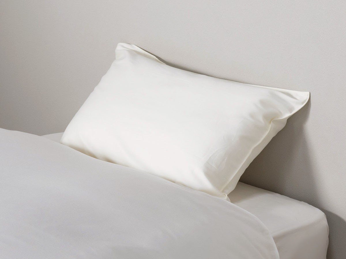 【ニューミン/newmine / GOODS】のnewmine cosmetics / ニューミン コスメティックス ピローケース NM3659 インテリア・キッズ・メンズ・レディースファッション・服の通販 founy(ファニー) 　サテン　Satin, Glossy Fabric　ホーム・キャンプ・アウトドア・お取り寄せ　Home Living / Home & Lifestyle / Camping Gear / Outdoor Camping　家具・インテリア　Home Furniture & Interior. Stylish & Functional Living Spaces　その他 インテリア雑貨、家具　Home Decor & Furniture Extras　ホワイト|ID: prp329100004917307 ipo3291000000036871743