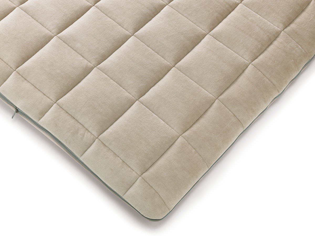 【エアウィーヴ/airweave / GOODS】のairweave 四季布団 / エアウィーヴ 四季布団 インテリア・キッズ・メンズ・レディースファッション・服の通販 founy(ファニー) 　洗える　Machine Washable　キルト　Quilt, Quilted Fabric　メッシュ　Mesh, Net Fabric　冬　Winter / This Winter　送料無料　Free Shipping　夏　Summer　ホーム・キャンプ・アウトドア・お取り寄せ　Home Living / Home & Lifestyle / Camping Gear / Outdoor Camping　家具・インテリア　Home Furniture & Interior. Stylish & Functional Living Spaces　その他 インテリア雑貨、家具　Home Decor & Furniture Extras　冬面(キルト地)|ID: prp329100004920366 ipo3291000000036914011