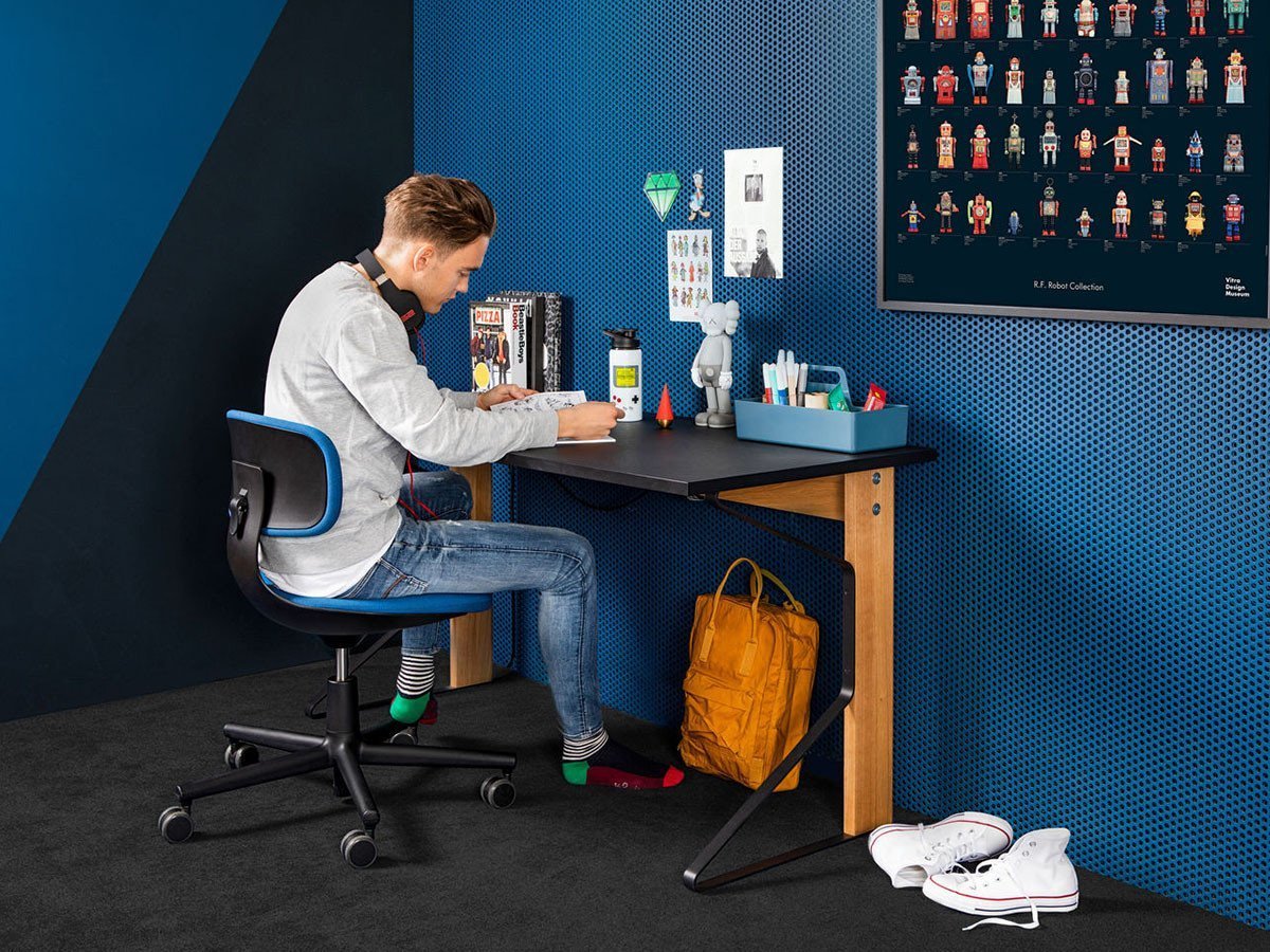 【ヴィトラ/Vitra / GOODS】のRookie / ルーキー インテリア・キッズ・メンズ・レディースファッション・服の通販 founy(ファニー) 　コンパクト　Compact, Small Size　シンプル　Simple, Minimal　デスク　Desk, Work Desk　フレーム　Frame, Outline　送料無料　Free Shipping　ホーム・キャンプ・アウトドア・お取り寄せ　Home Living / Home & Lifestyle / Camping Gear / Outdoor Camping　家具・インテリア　Home Furniture & Interior. Stylish & Functional Living Spaces　チェア・椅子　Seating & Chairs　オフィスチェア・在宅ワーク用チェア　Office & Desk Chairs　参考イメージ|ID: prp329100004920820 ipo3291000000036916703