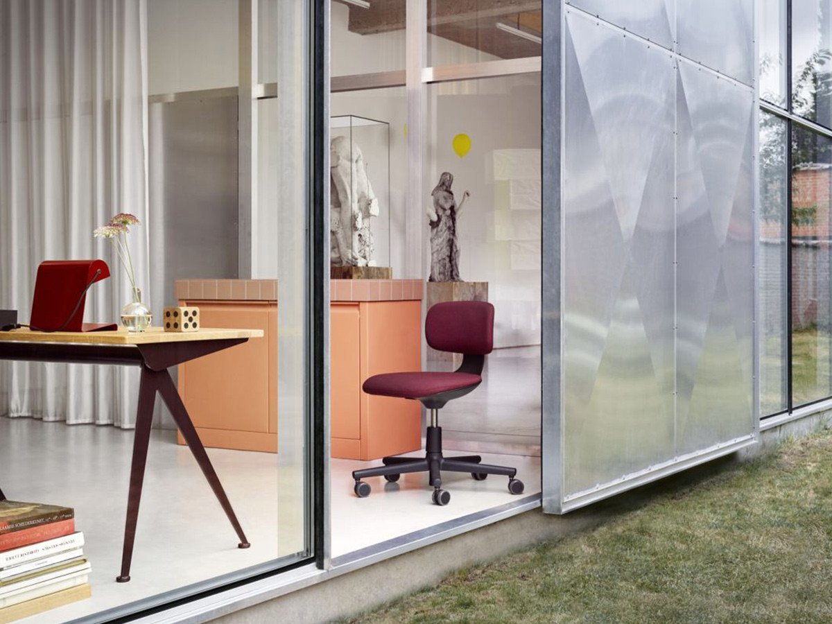 【ヴィトラ/Vitra / GOODS】のRookie / ルーキー インテリア・キッズ・メンズ・レディースファッション・服の通販 founy(ファニー) 　コンパクト　Compact, Small Size　シンプル　Simple, Minimal　デスク　Desk, Work Desk　フレーム　Frame, Outline　送料無料　Free Shipping　ホーム・キャンプ・アウトドア・お取り寄せ　Home Living / Home & Lifestyle / Camping Gear / Outdoor Camping　家具・インテリア　Home Furniture & Interior. Stylish & Functional Living Spaces　チェア・椅子　Seating & Chairs　オフィスチェア・在宅ワーク用チェア　Office & Desk Chairs　参考イメージ|ID: prp329100004920820 ipo3291000000036916710