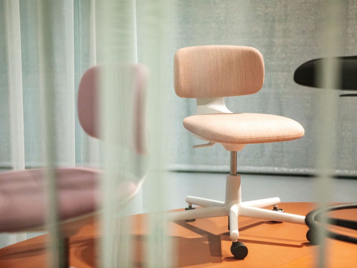 【ヴィトラ/Vitra / GOODS】のRookie / ルーキー インテリア・キッズ・メンズ・レディースファッション・服の通販 founy(ファニー) 　コンパクト　Compact, Small Size　シンプル　Simple, Minimal　デスク　Desk, Work Desk　フレーム　Frame, Outline　送料無料　Free Shipping　ホーム・キャンプ・アウトドア・お取り寄せ　Home Living / Home & Lifestyle / Camping Gear / Outdoor Camping　家具・インテリア　Home Furniture & Interior. Stylish & Functional Living Spaces　チェア・椅子　Seating & Chairs　オフィスチェア・在宅ワーク用チェア　Office & Desk Chairs　参考イメージ|ID: prp329100004920820 ipo3291000000036916721