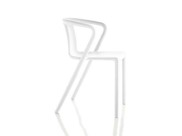 【マジス/MAGIS / GOODS】のAIR-ARMCHAIR / エアアームチェア インテリア・キッズ・メンズ・レディースファッション・服の通販 founy(ファニー) 　送料無料　Free Shipping　フォルム　Silhouette, Form　ホーム・キャンプ・アウトドア・お取り寄せ　Home Living / Home & Lifestyle / Camping Gear / Outdoor Camping　家具・インテリア　Home Furniture & Interior. Stylish & Functional Living Spaces　チェア・椅子　Seating & Chairs　ダイニングチェア・木製チェア　Dining Chairs　ホーム・キャンプ・アウトドア・お取り寄せ　Home Living / Home & Lifestyle / Camping Gear / Outdoor Camping　家具・インテリア　Home Furniture & Interior. Stylish & Functional Living Spaces　チェア・椅子　Seating & Chairs　アームチェア・アクセントチェア　Armchairs & Accent Chairs　ホワイト|ID: prp329100004920897 ipo3291000000036917206