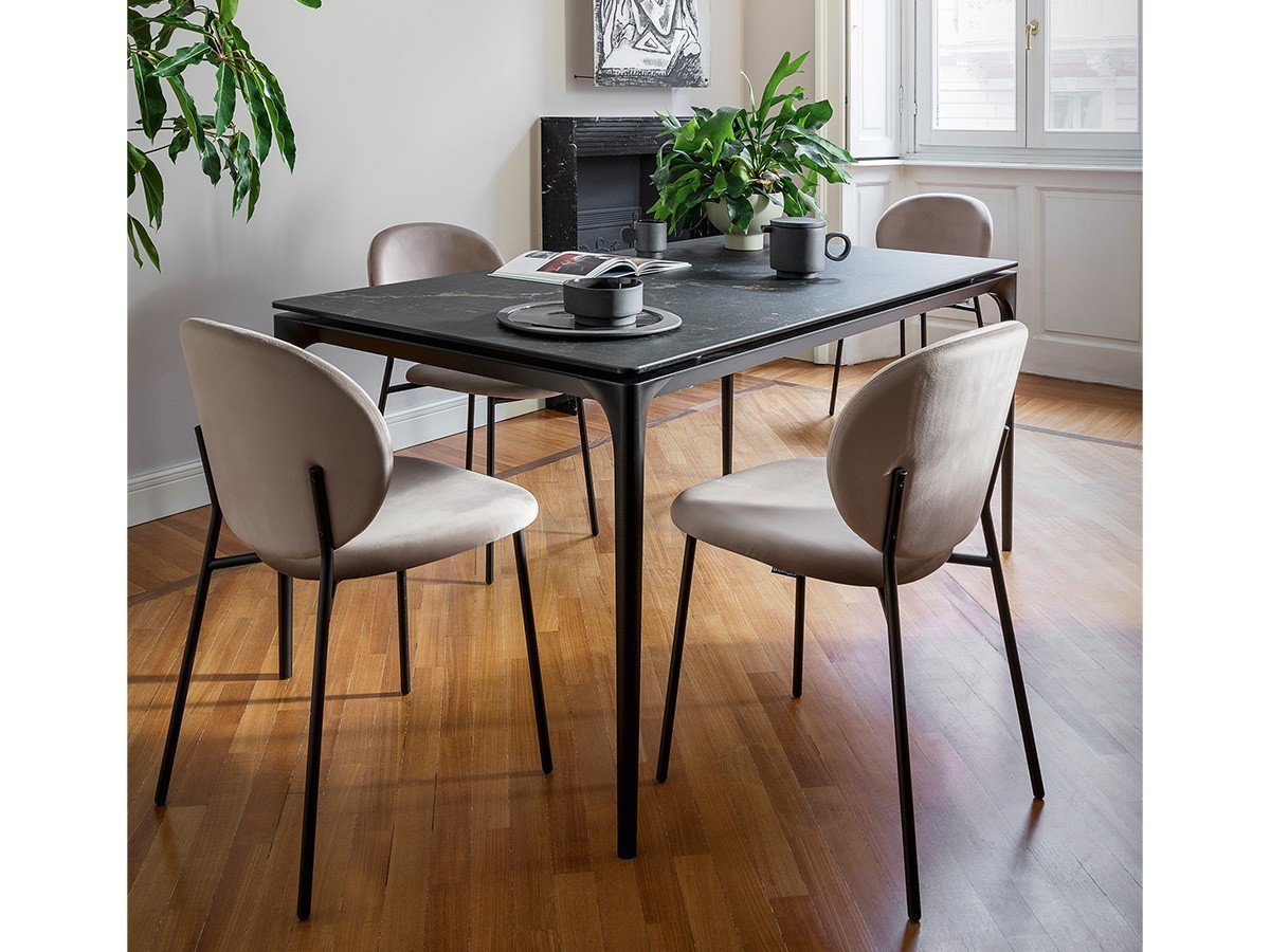 【カリガリス/Calligaris / GOODS】のINES / イネス CS/2004 インテリア・キッズ・メンズ・レディースファッション・服の通販 founy(ファニー) 　送料無料　Free Shipping　フレーム　Frame, Outline　ベルベット　Velvet, Velvety　モダン　Modern, Contemporary　ホーム・キャンプ・アウトドア・お取り寄せ　Home Living / Home & Lifestyle / Camping Gear / Outdoor Camping　家具・インテリア　Home Furniture & Interior. Stylish & Functional Living Spaces　チェア・椅子　Seating & Chairs　ダイニングチェア・木製チェア　Dining Chairs　シートS0F サンド、フレームP15 マットブラック|ID: prp329100004921041 ipo3291000000036918258